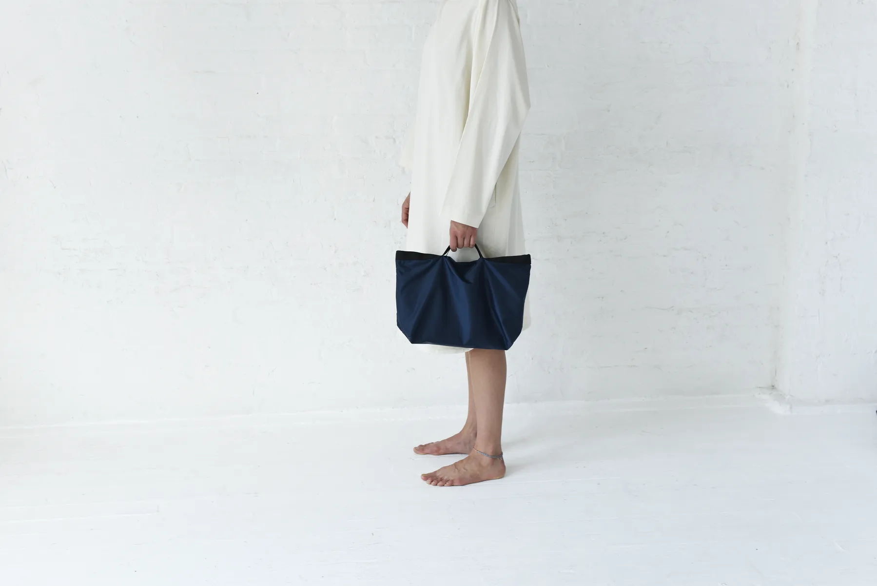 8.6.4 Design 2-way Nylon Tote Navy