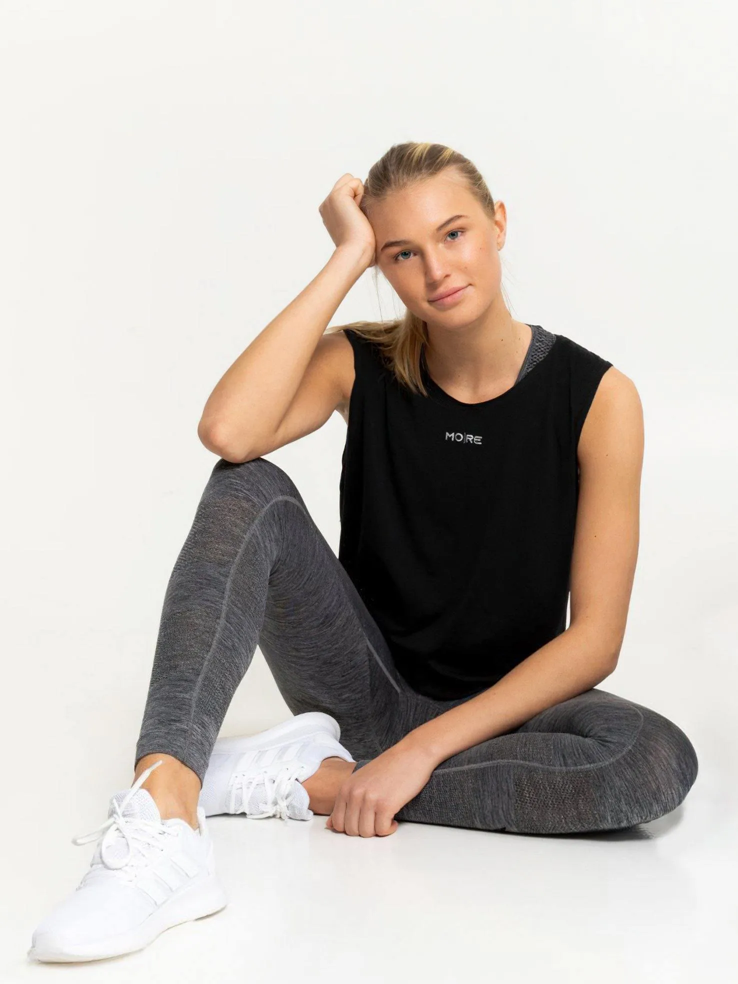 Amadora Tank Top - Black