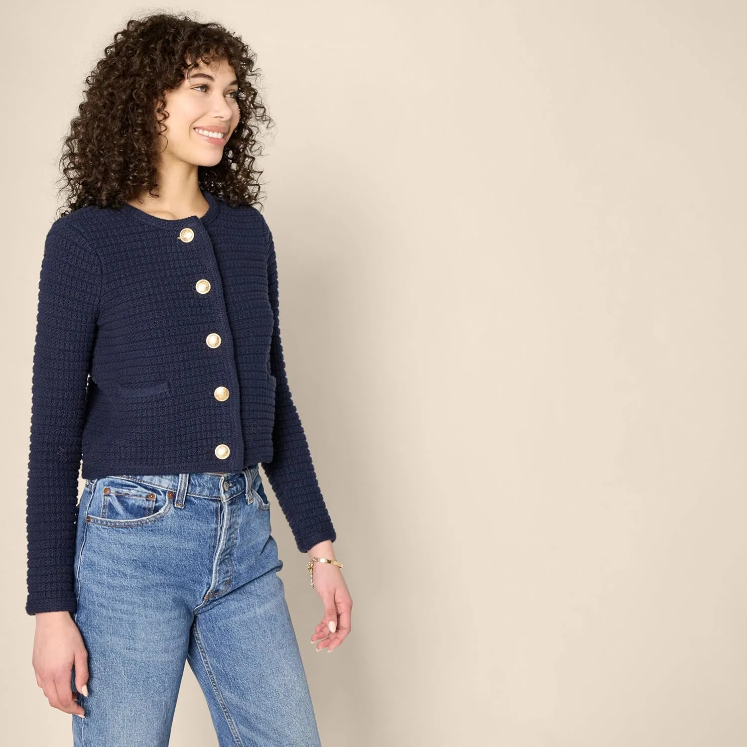 Amazon Essentials Women's Regular-Fit Midweight Cardigan Sweater