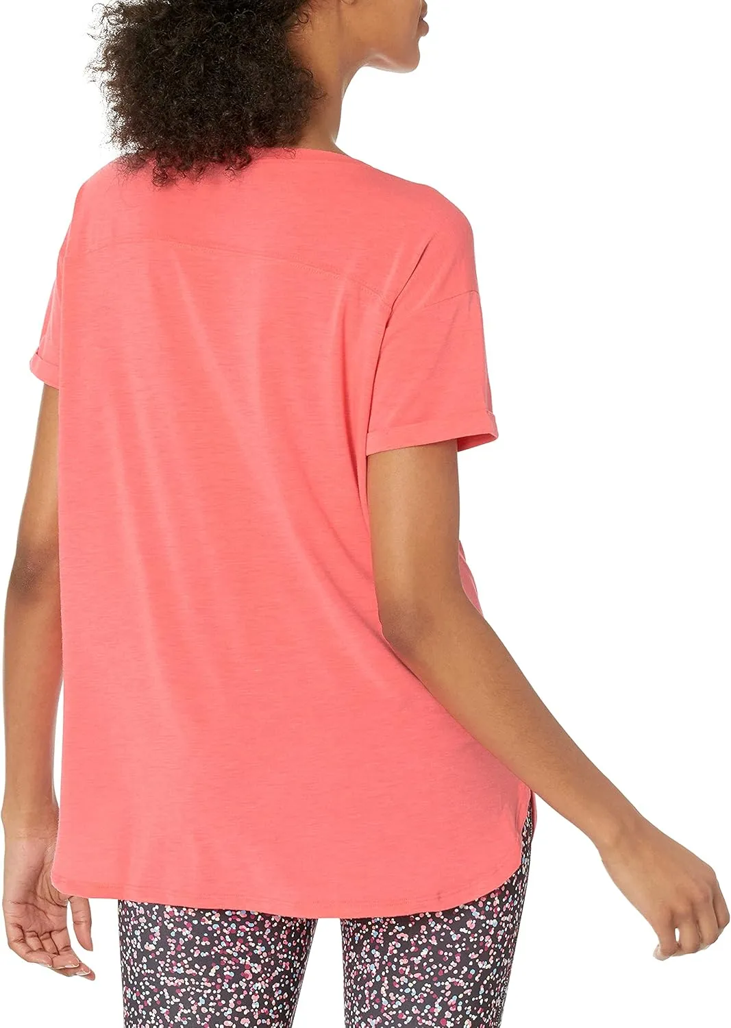 Amazon Essentials Women's Studio Relaxed-Fit Lightweight Crewneck T-Shirt (Available in Plus Size), Multipacks