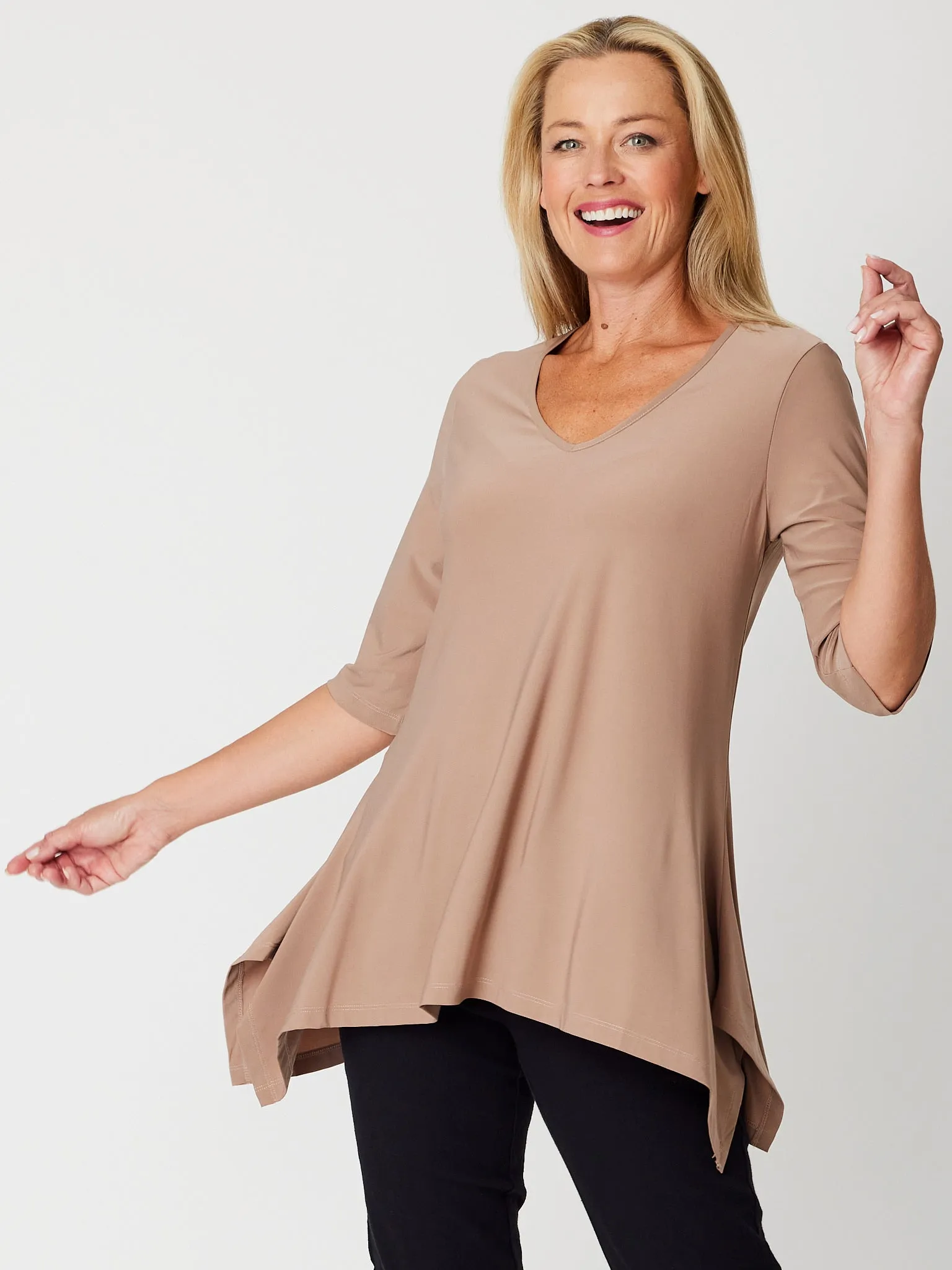 ANDREA VEE NECK MID SLV - Beige - 26355