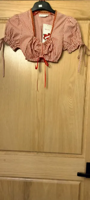 B-8080 Stockerpoint Dirndl Blouse red/white checkered