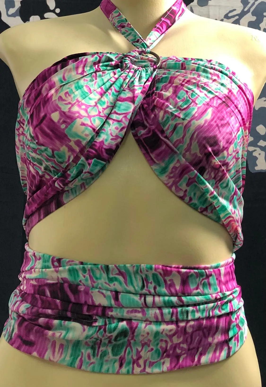 Buttersilk Ring Crop Top