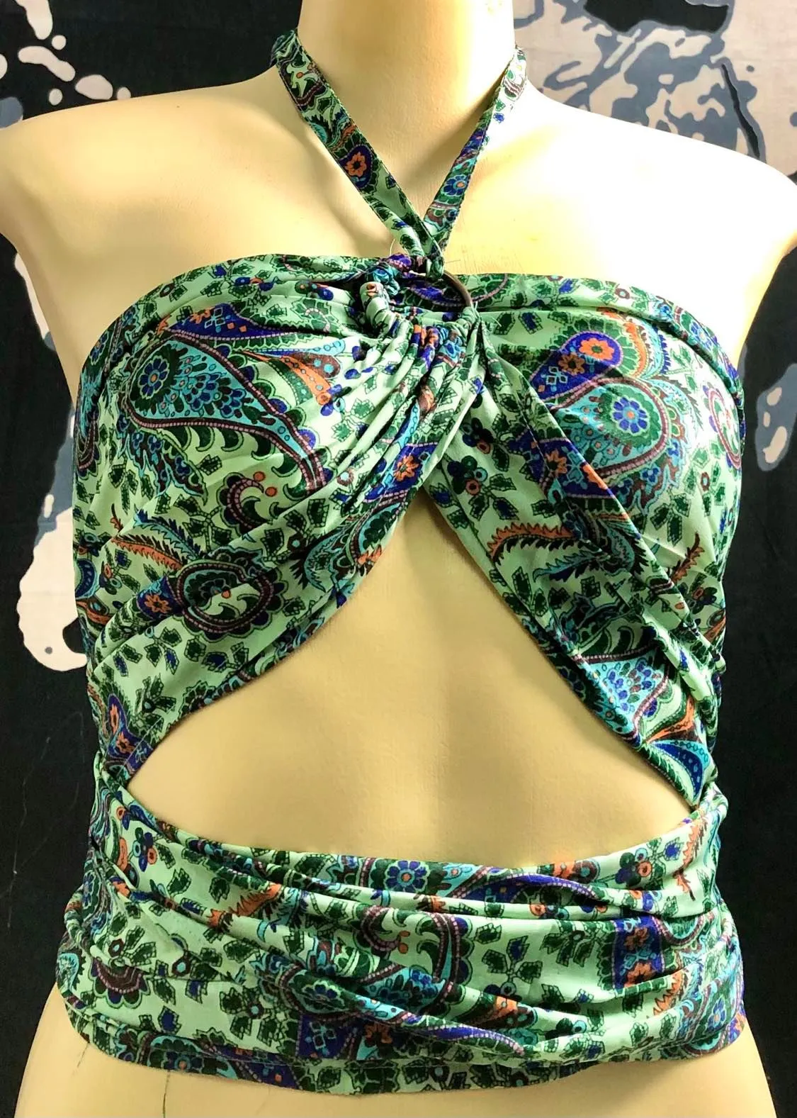 Buttersilk Ring Crop Top