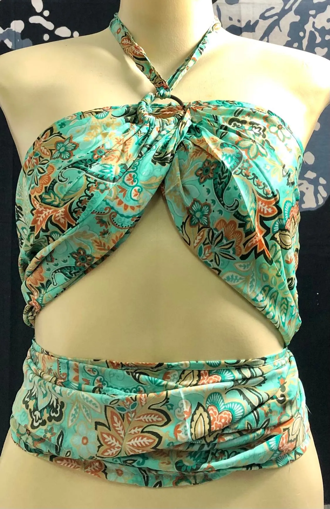 Buttersilk Ring Crop Top