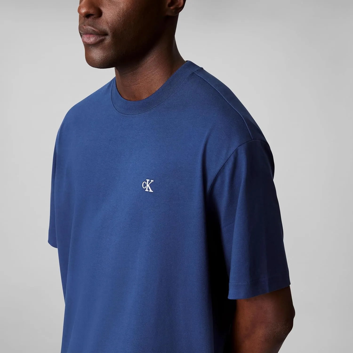Calvin Klein Men's Relaxed Fit Monogram Logo Crewneck T-Shirt