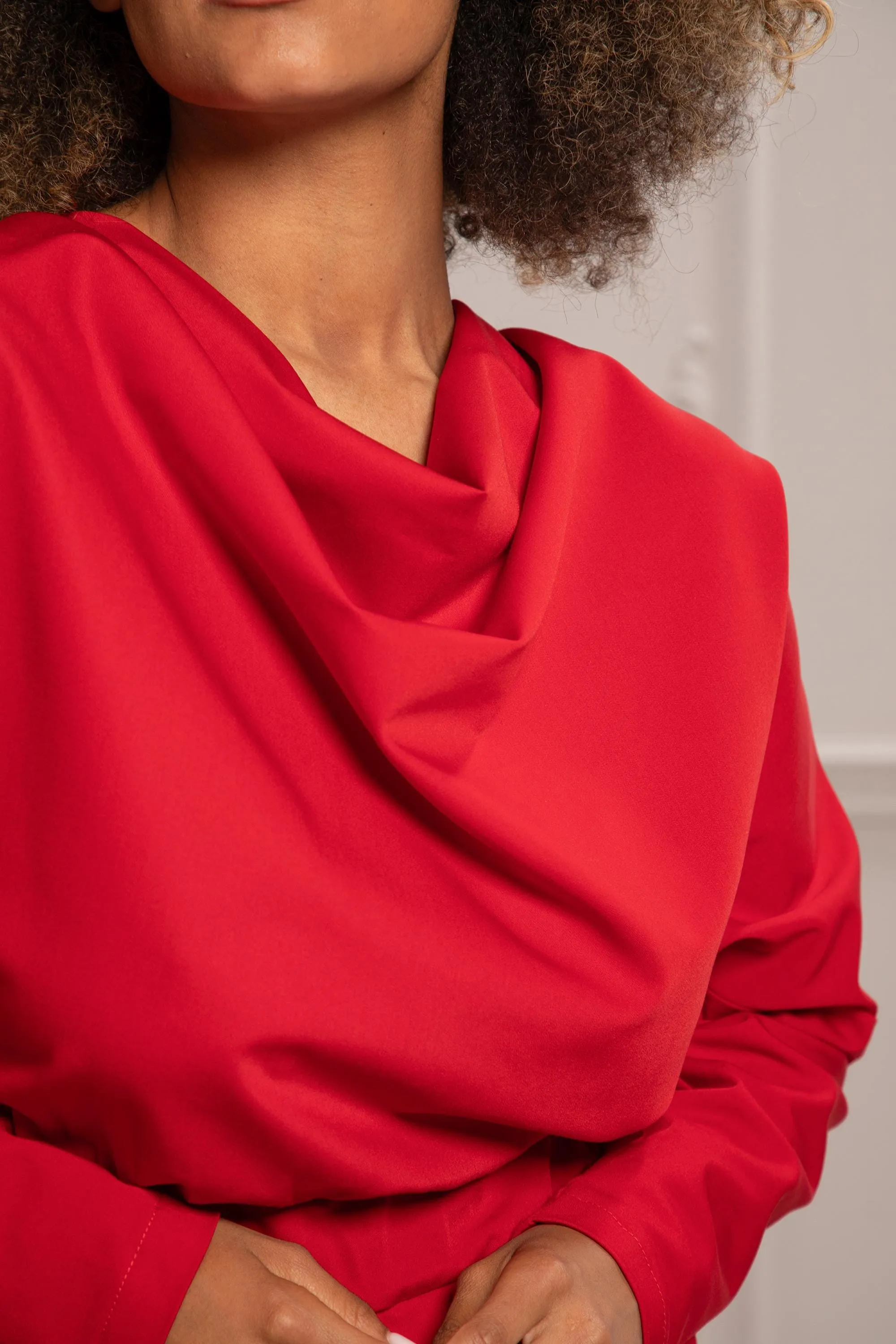 FLATTERING FESTIVE DRESS
