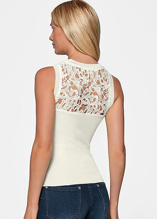 Hollow Out Sleeveless Scoop Straight Hot Blouse