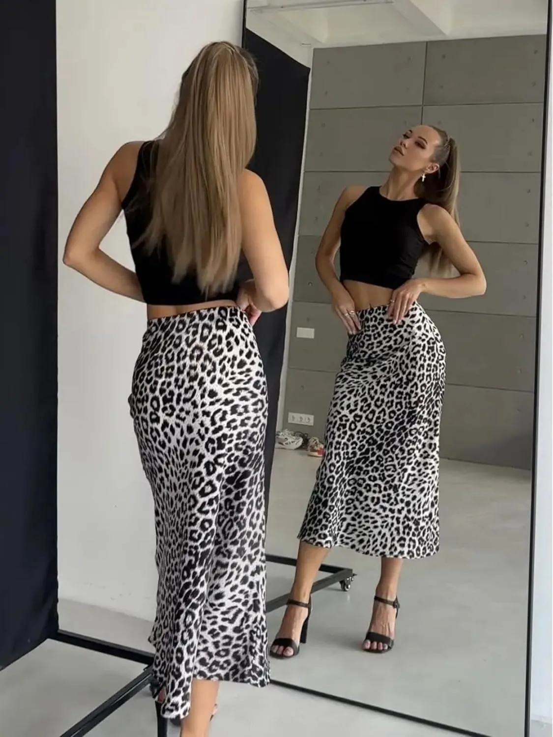 JUMISEE Women's Satin Silky Leopard Print Maxi Skirt Elegant A Line Elastic High Waist Long Skirt Flowy Bodycon Skirt
