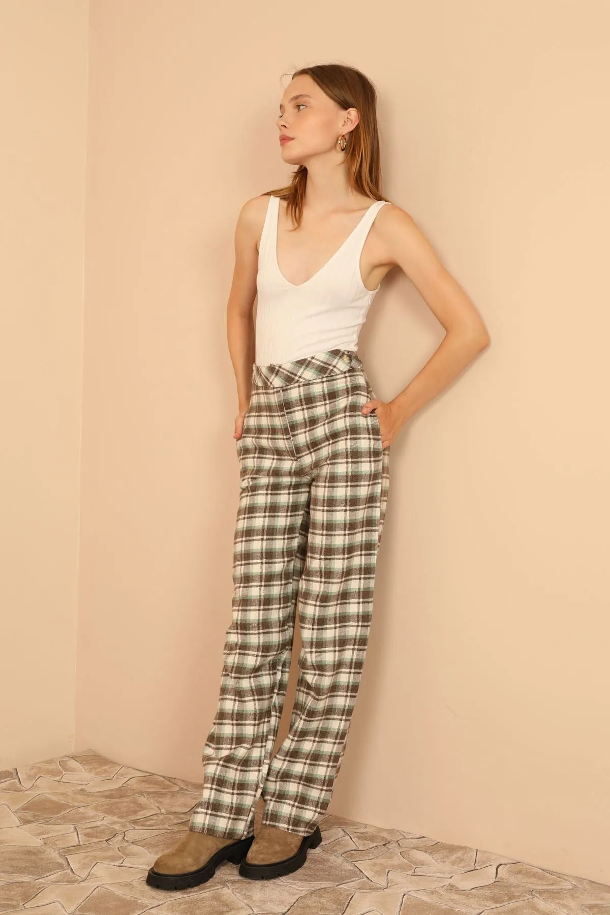 KKT Plaid Fabric Comfy Fit Women'S Trouser - Brown - Newport Beach