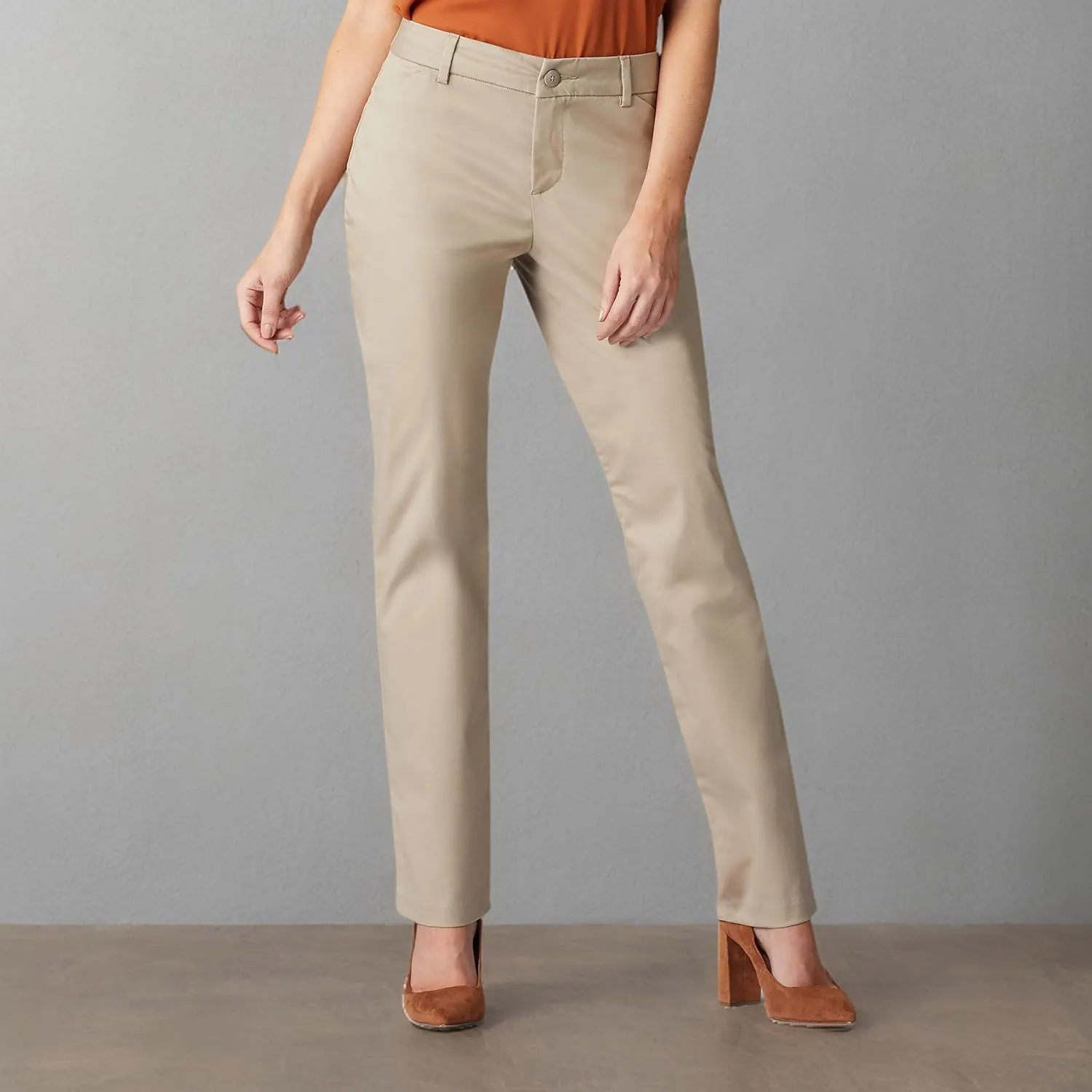 Lee Women's Wrinkle Free Relaxed Fit Straight Leg Pant