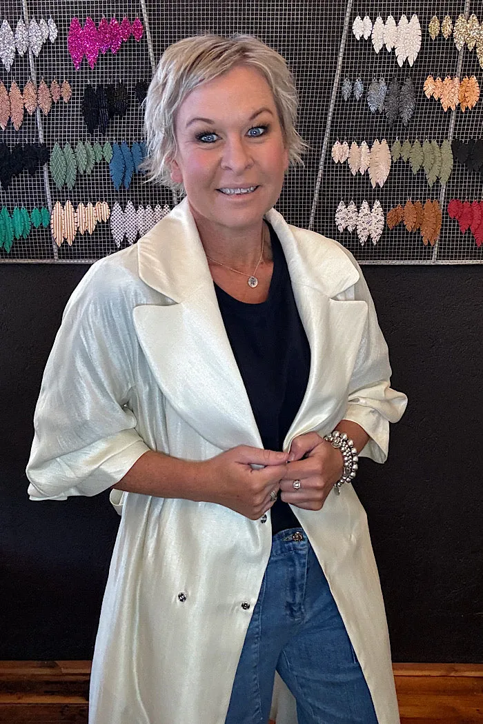 MA DAINTY OPERA TRENCH COAT - CREAM