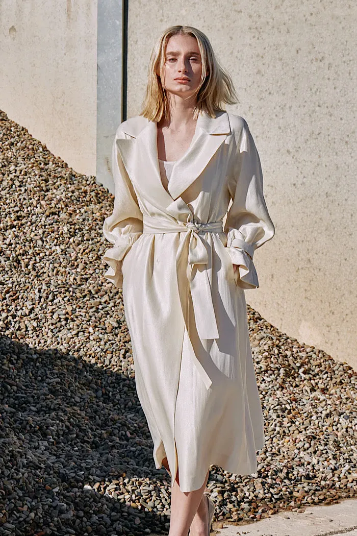 MA DAINTY OPERA TRENCH COAT - CREAM