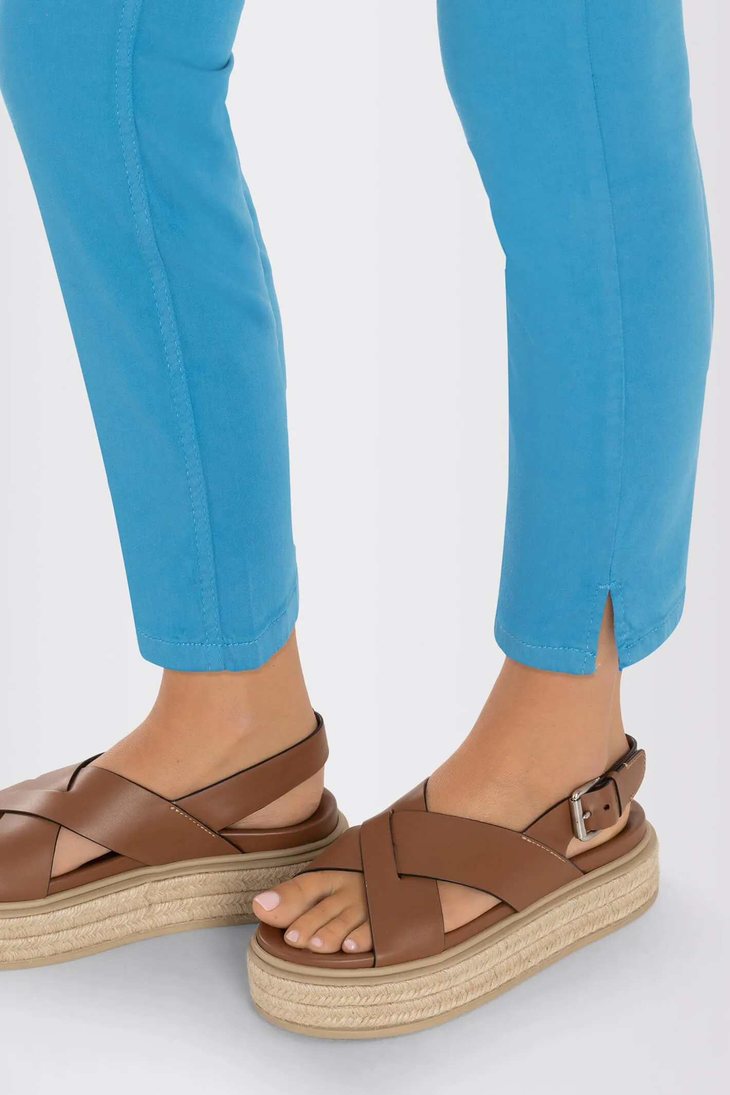 MAC 0425 5495-00 156R Swimming Pool Blue Dream Summer Jeans