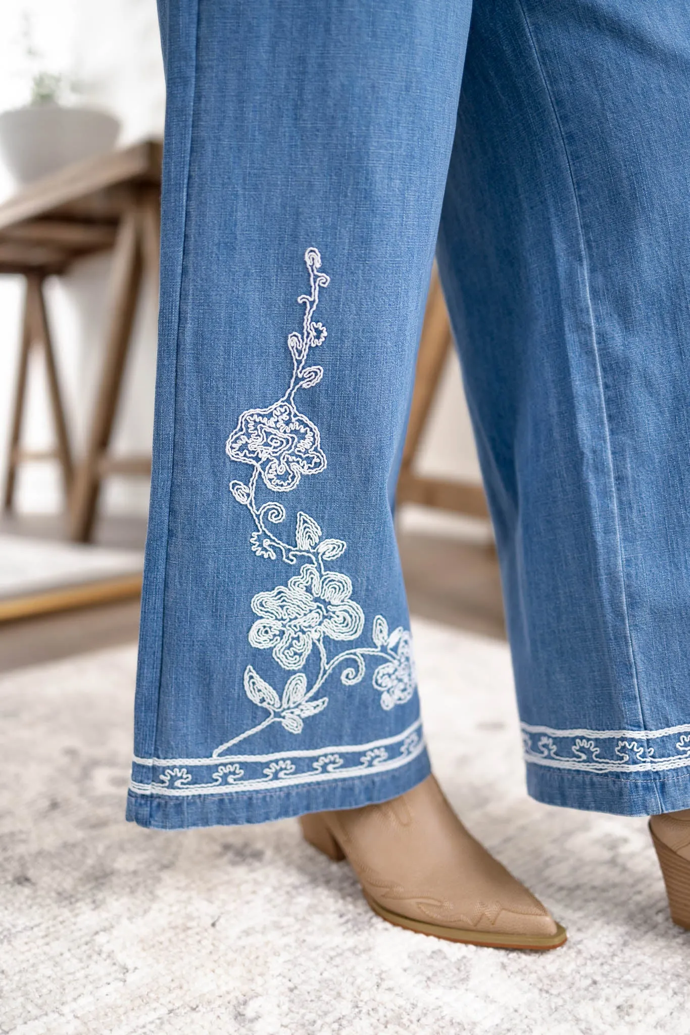 Paris Embroidered Pants