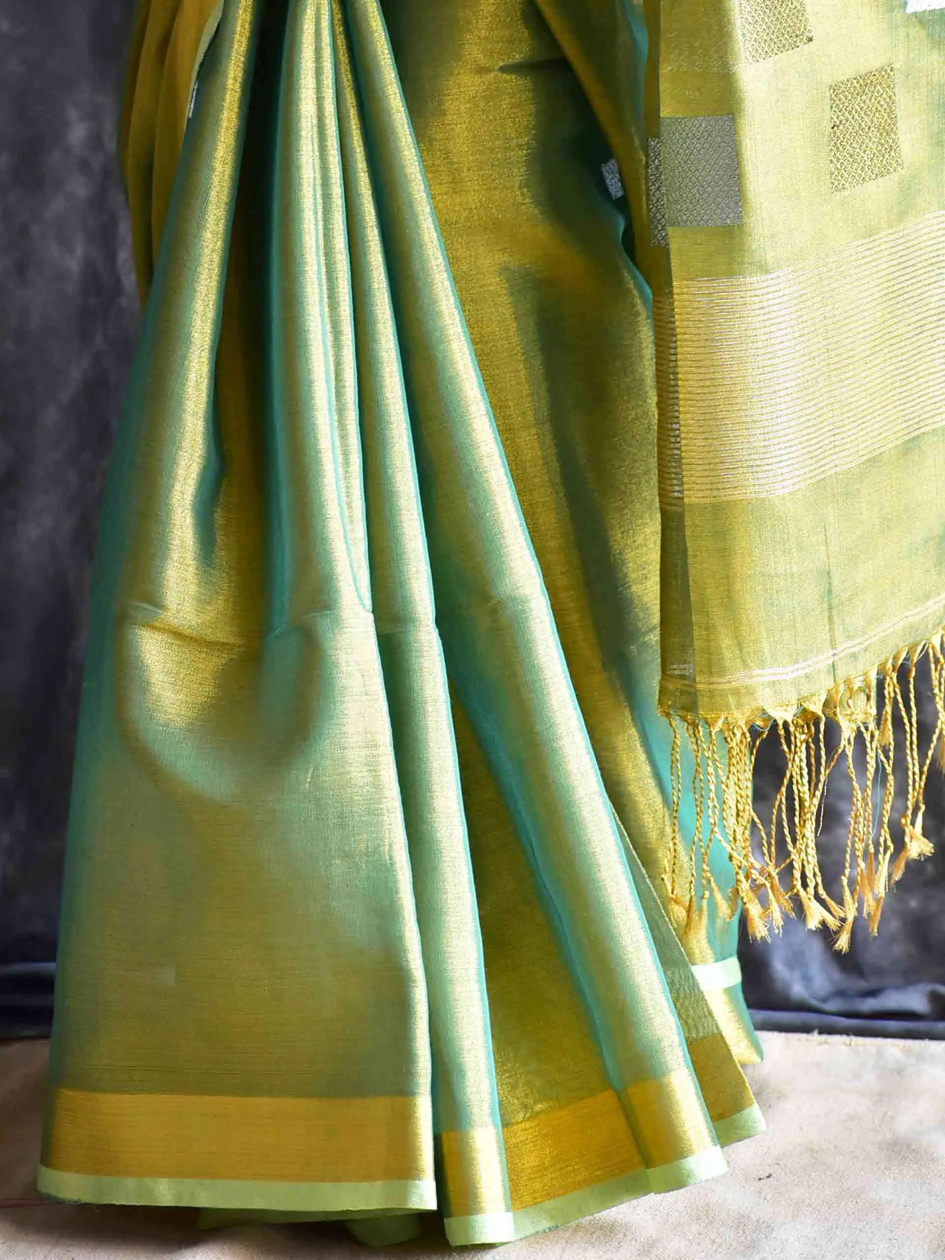 Rehbar - Linen Tissue Saree