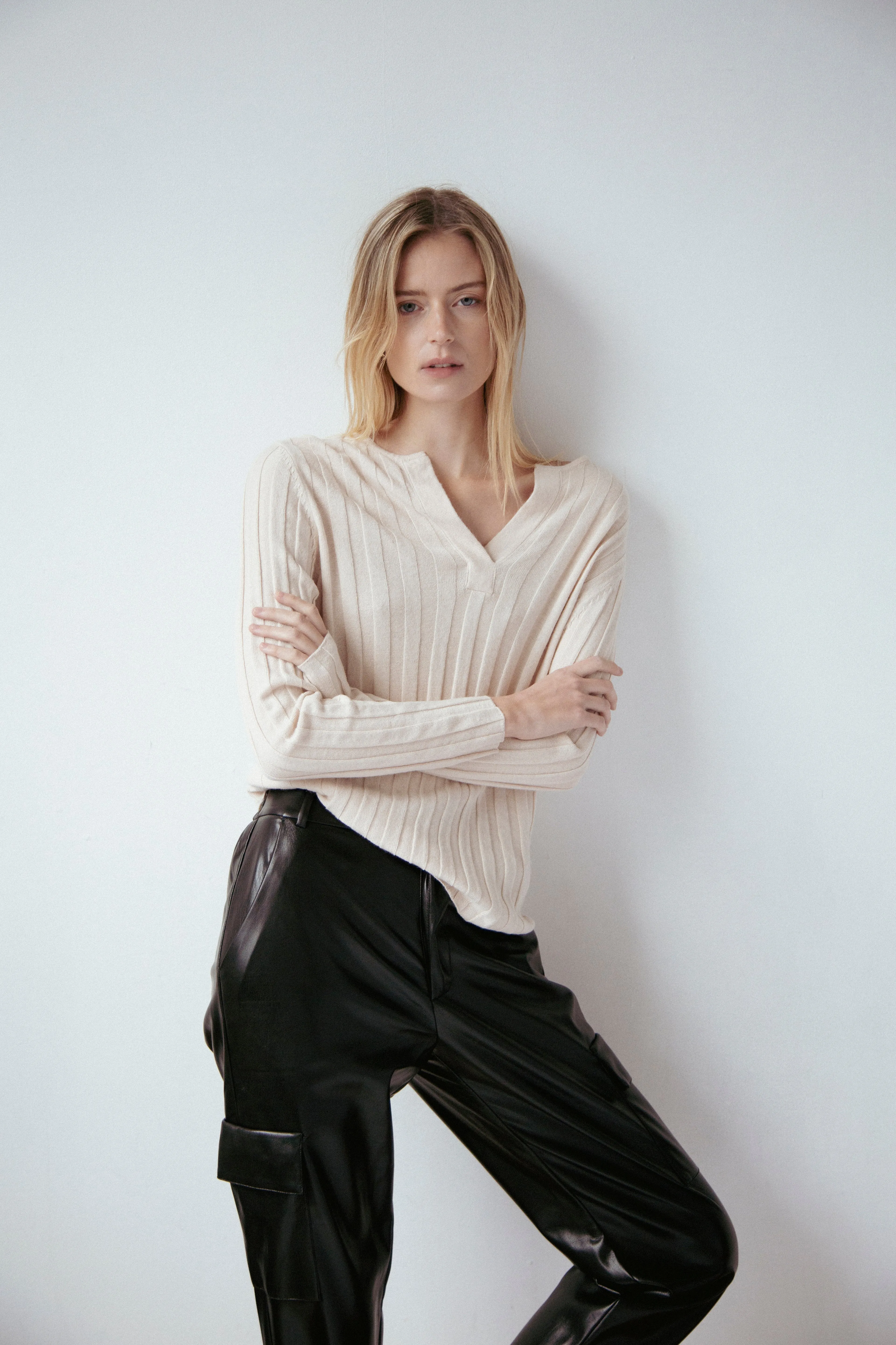 Ribbed Cashmere V Sand
