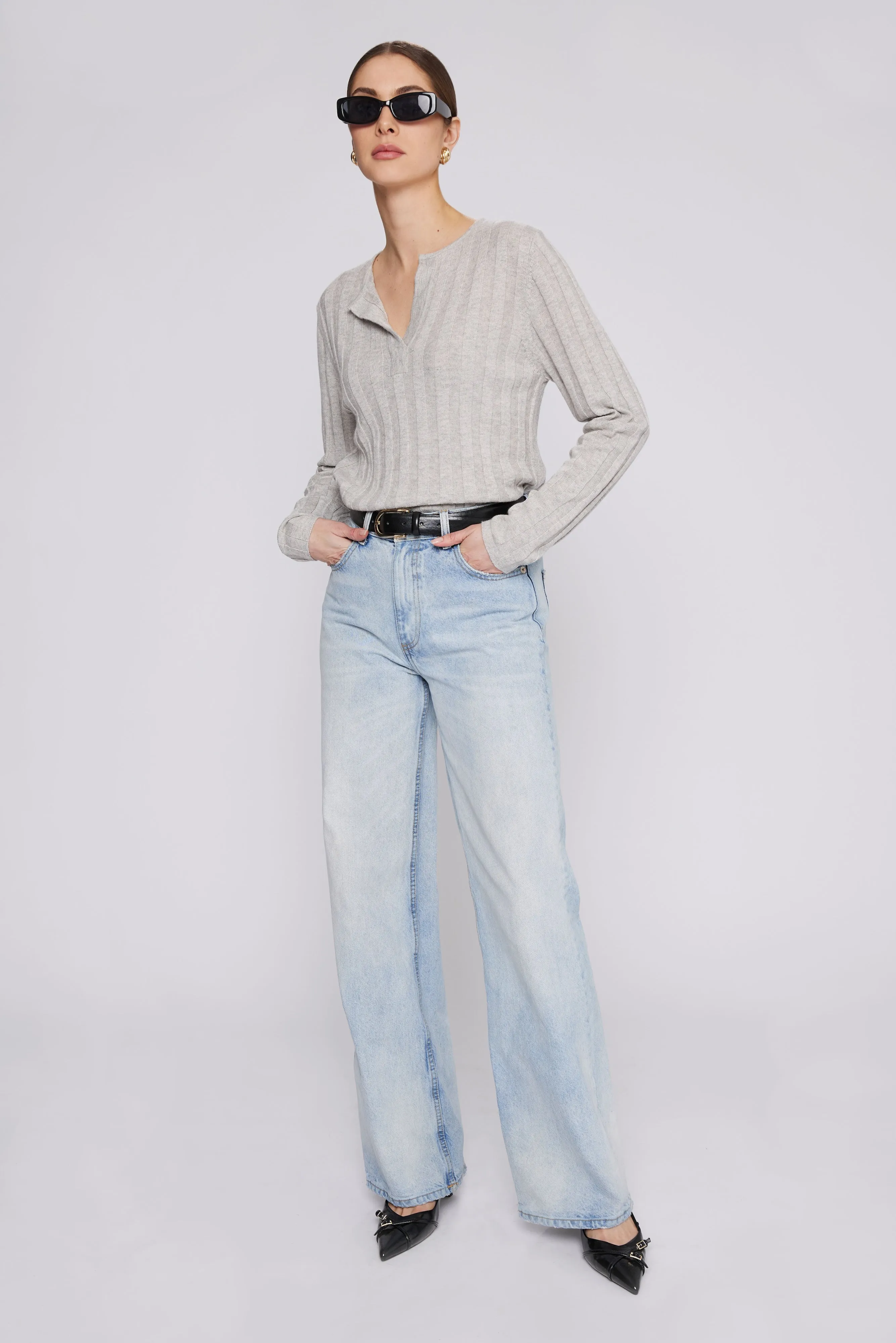 Ribbed Cashmere V Silver