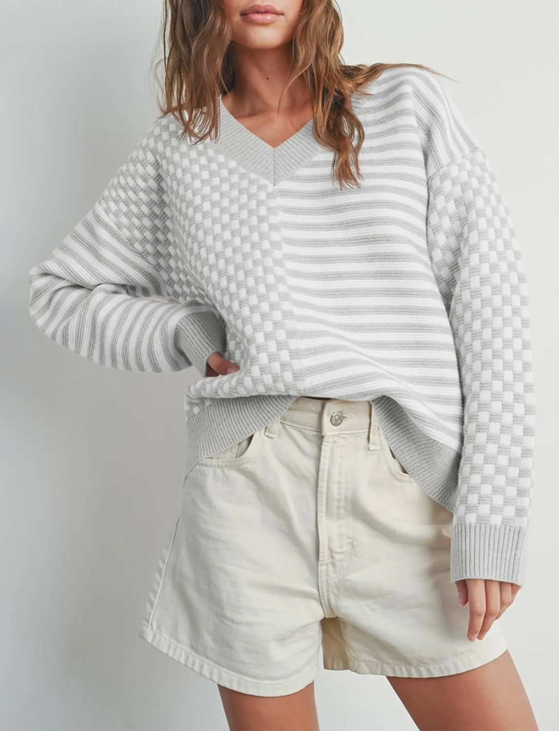 Saodimallsu Womens Checkered Striped Sweater V Neck Long Sleeve 2024 Fall Trendy Loose Knit Cozy Pullover Tops