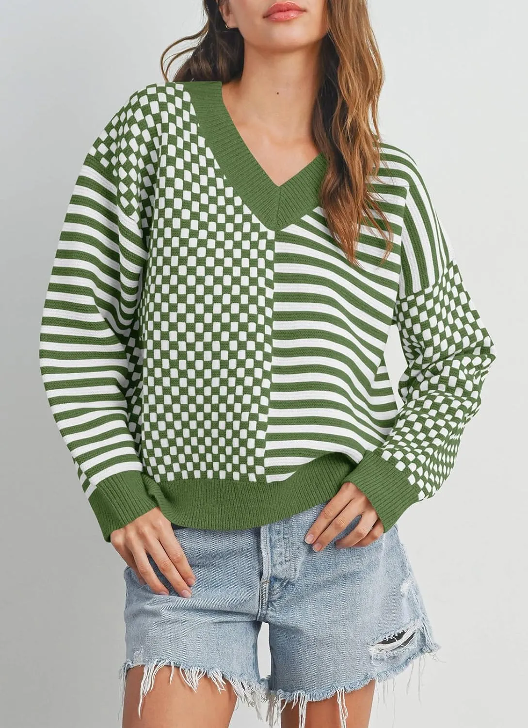 Saodimallsu Womens Checkered Striped Sweater V Neck Long Sleeve 2024 Fall Trendy Loose Knit Cozy Pullover Tops