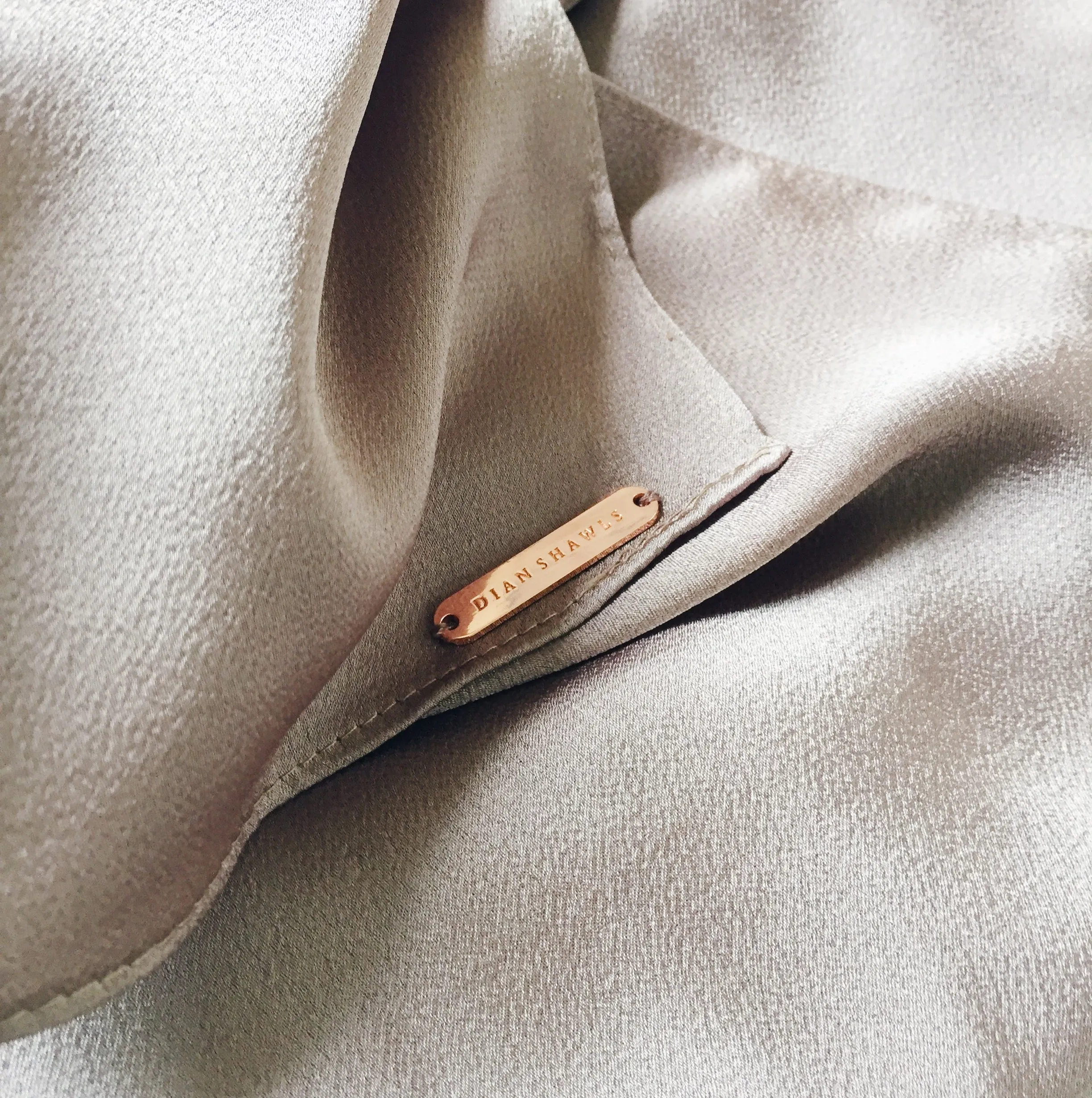 Satin Crepe : Brass