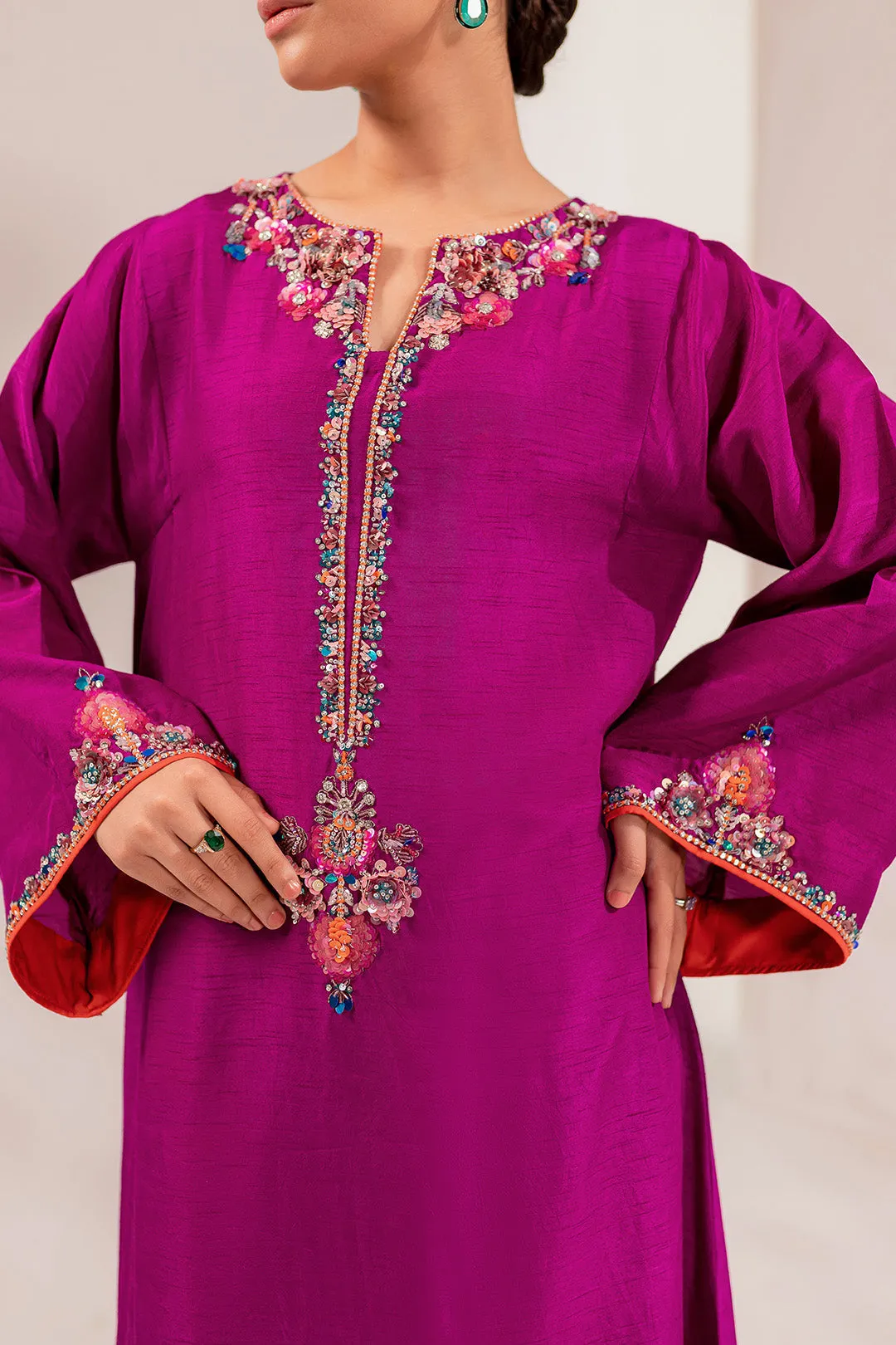 Sia Luxury Formals '23 - Magenta Hottie (D-05)