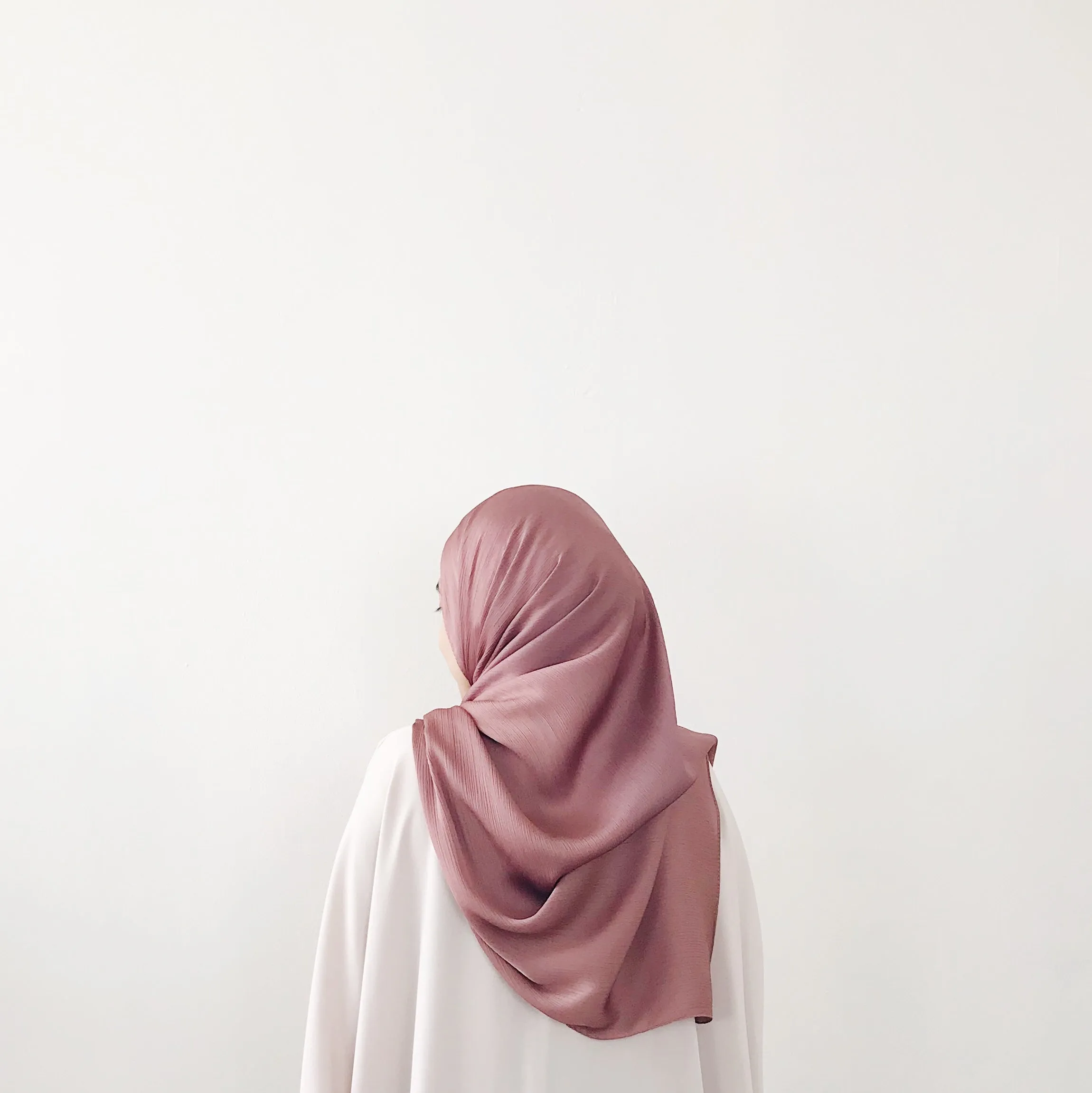 Textured Satin : Metallic Rose