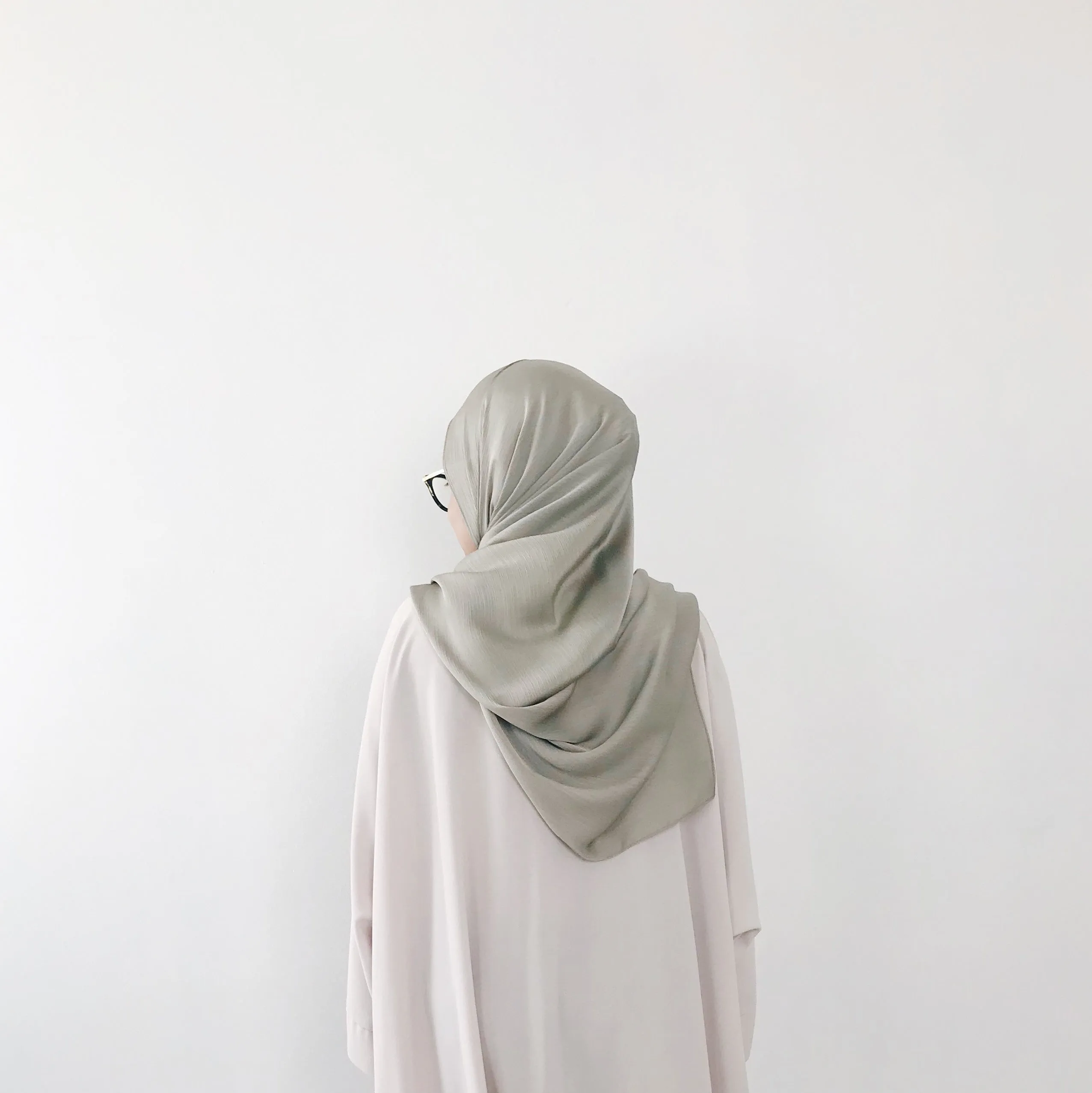 Textured Satin : Moss
