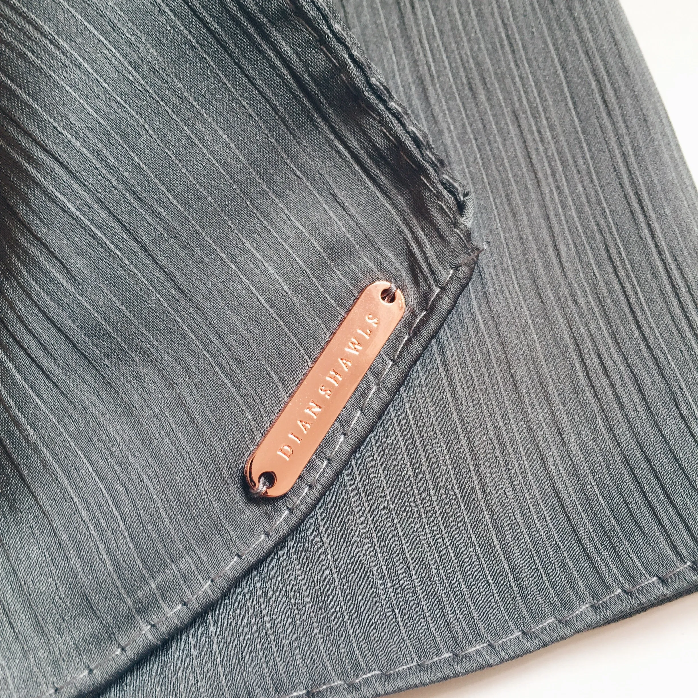Textured Satin : Moss