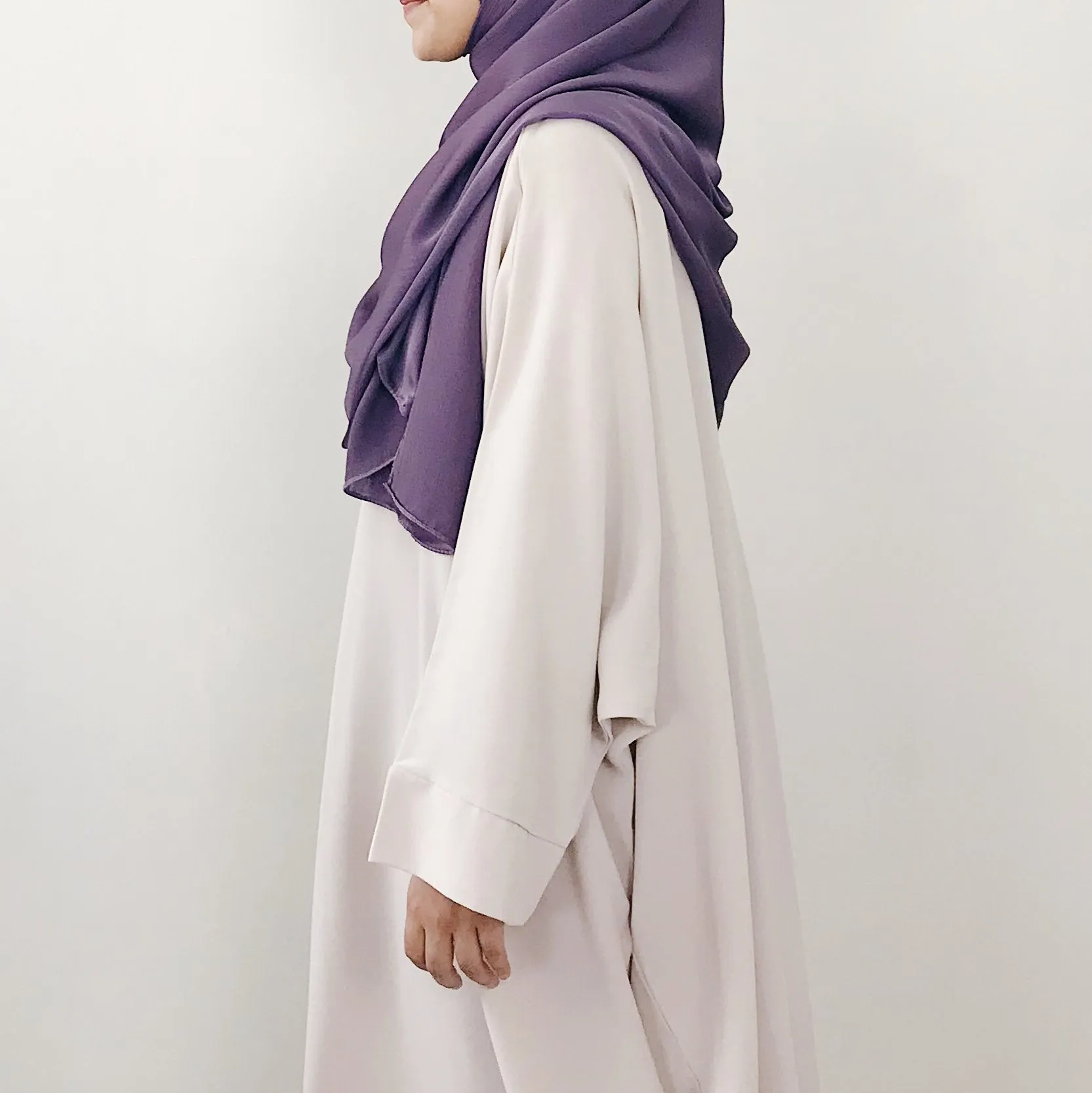 Textured Satin : Plum