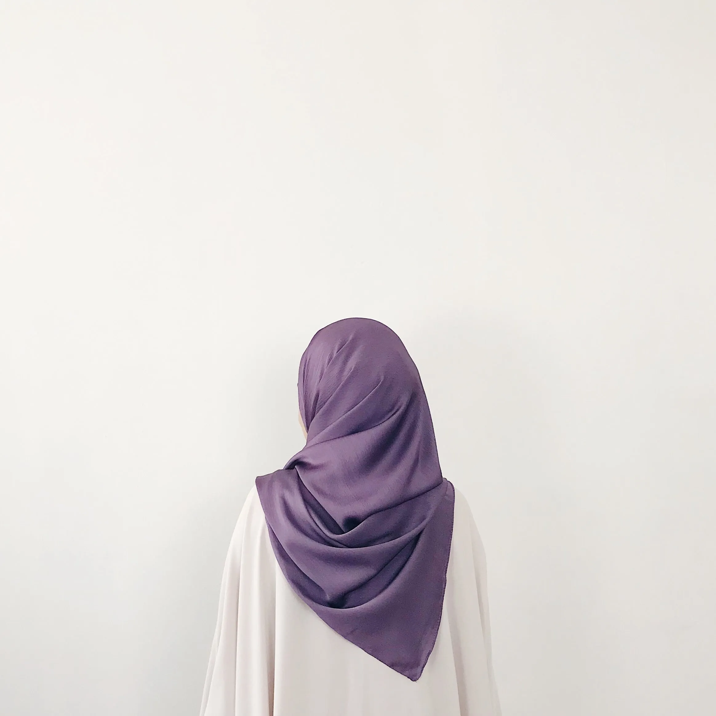 Textured Satin : Plum