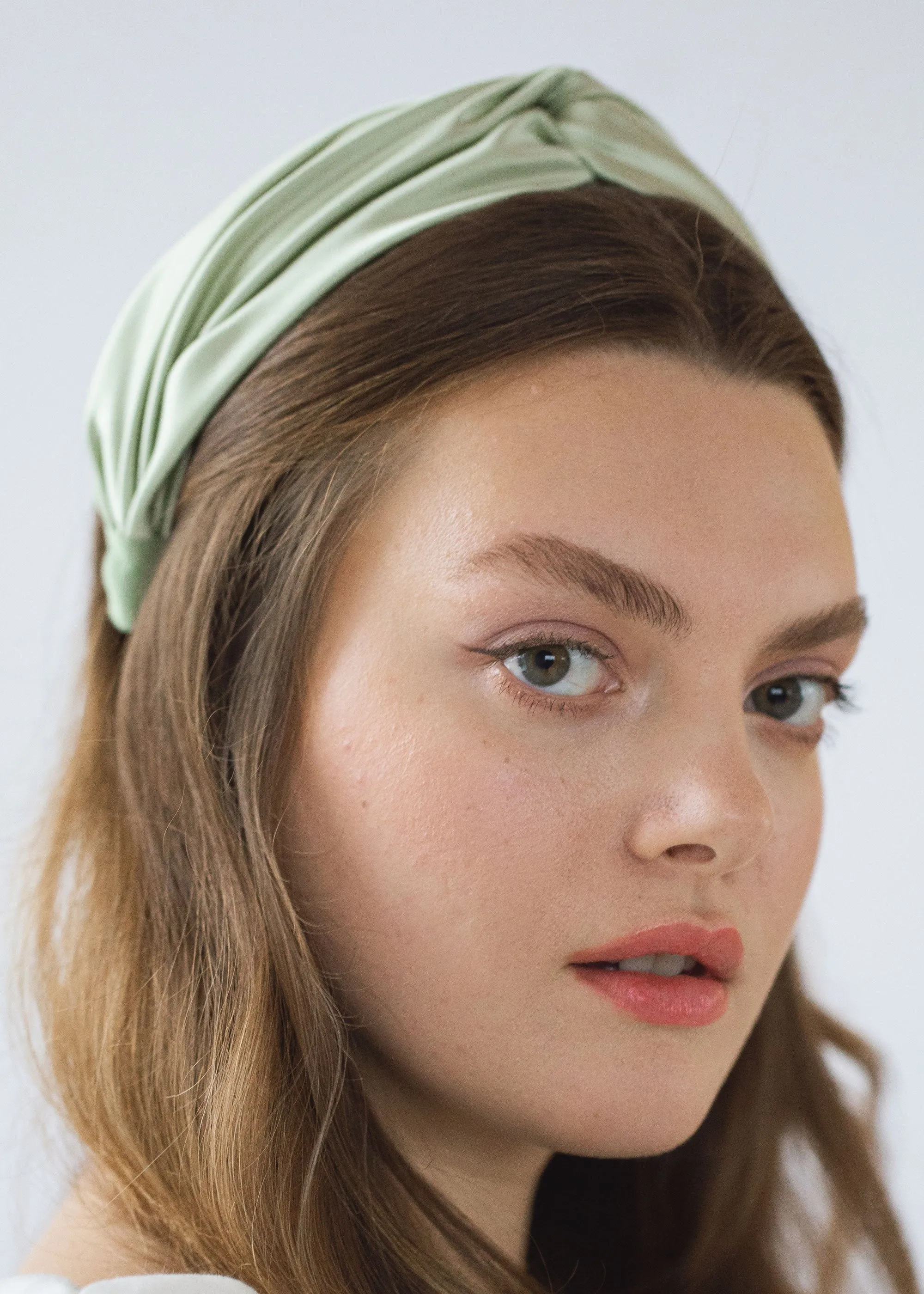 Twist Headband in Silk Satin -- Pistachio