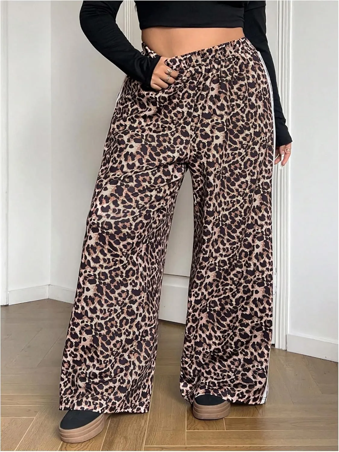 WDIRARA Women's Plus Size Leopard Print Baggy Pants High Rise Elastic Waist Side Strip Trousers