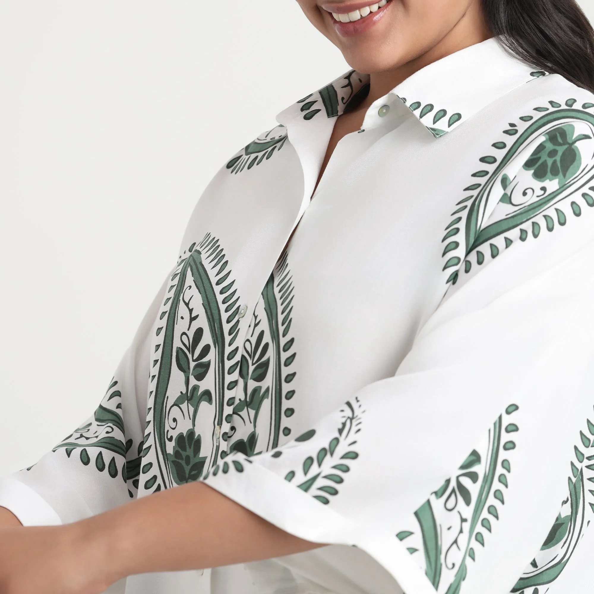 White Paisley Print Plus Size Drop Shoulder Shirt