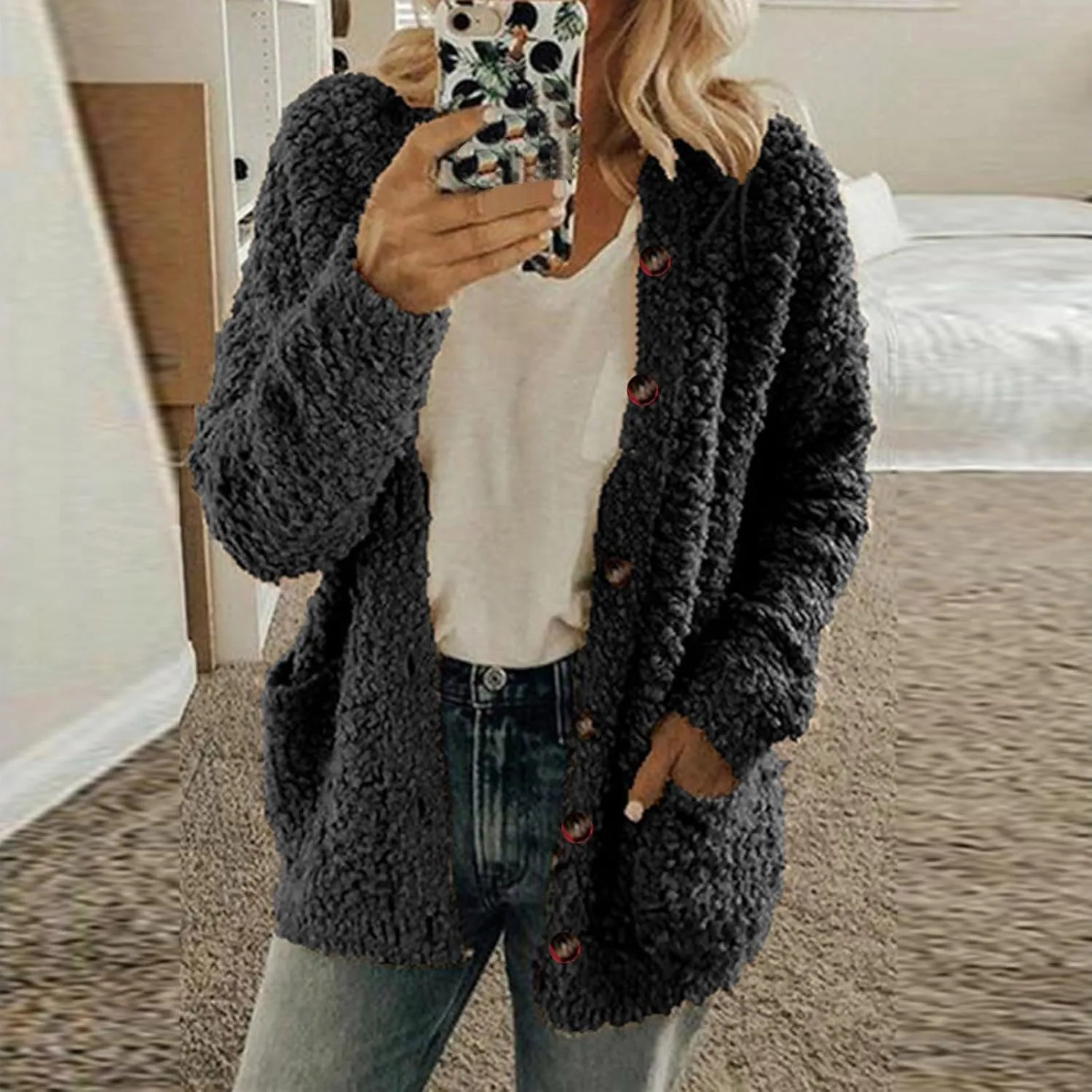 YRAETENM Womens Fleece Jacket Winter Warm Fuzzy Sherpa Jacket Casual Lightweight Button down Shaggy Coat Outwear with Pockets